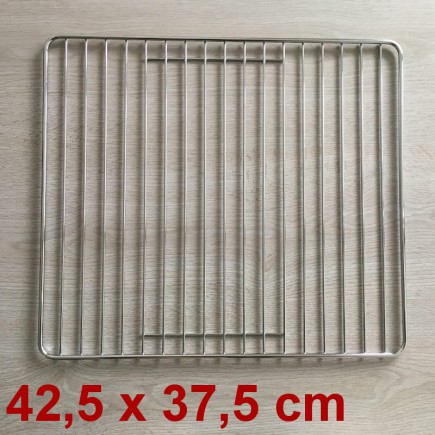 grille four 42,5 par 37,5 cm